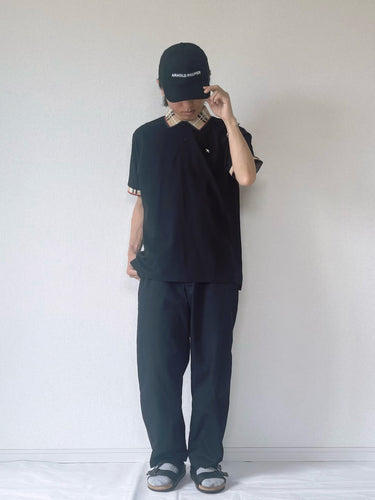 ディテールで魅せる、大人のブラックポロコーデ