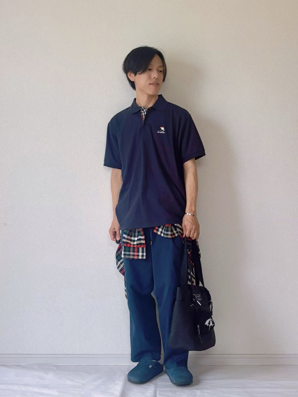 チェックシャツを腰巻きで効かせたレイヤードコーデ。 – MIZUJIN WEBSHOP