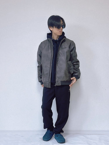 フェイクレザーでつくる大人ストリート