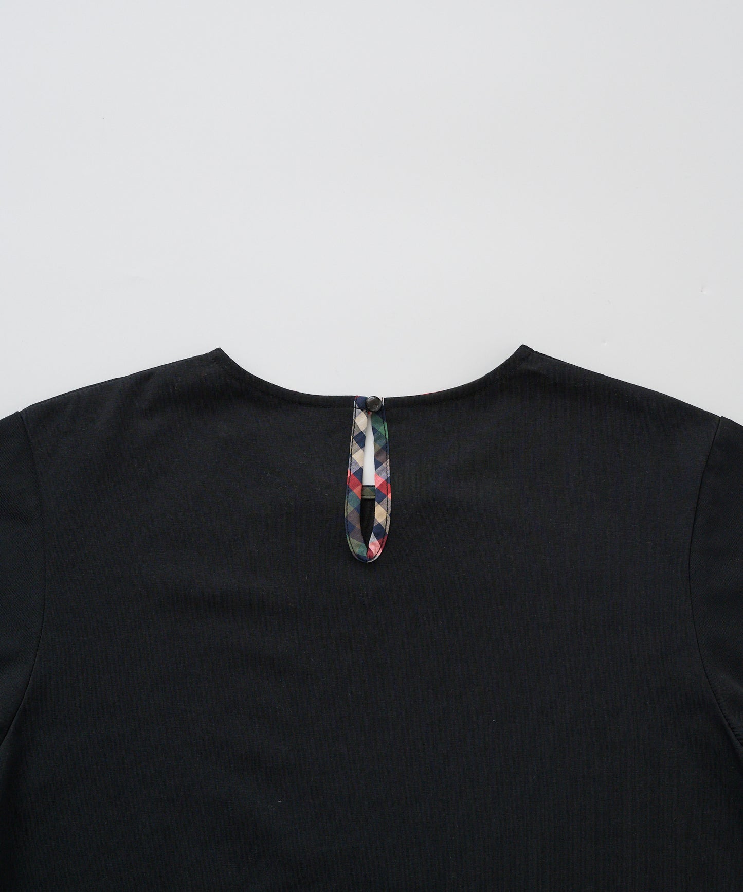パフスリーブバウンドテールTシャツ