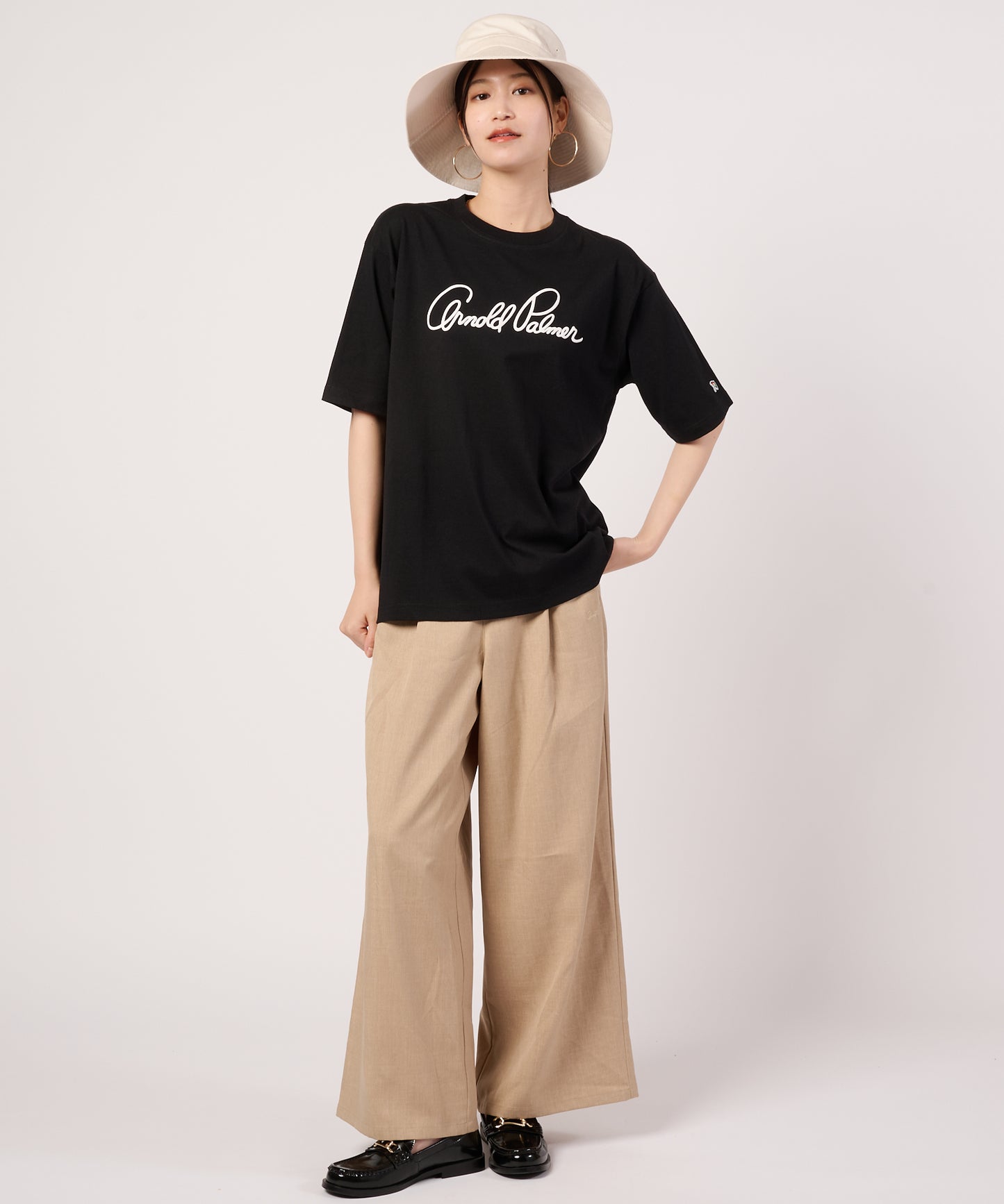 シェア レガシーロゴTシャツ