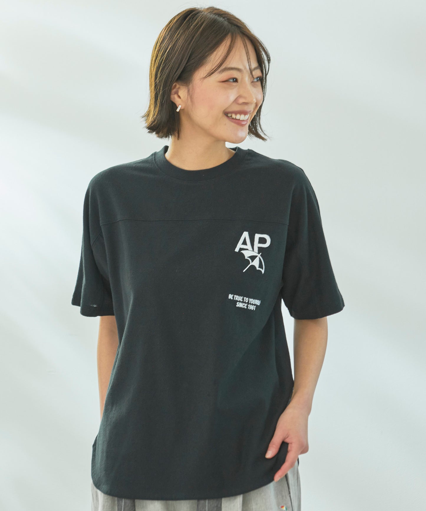 APロゴ シェア フットボールTシャツ