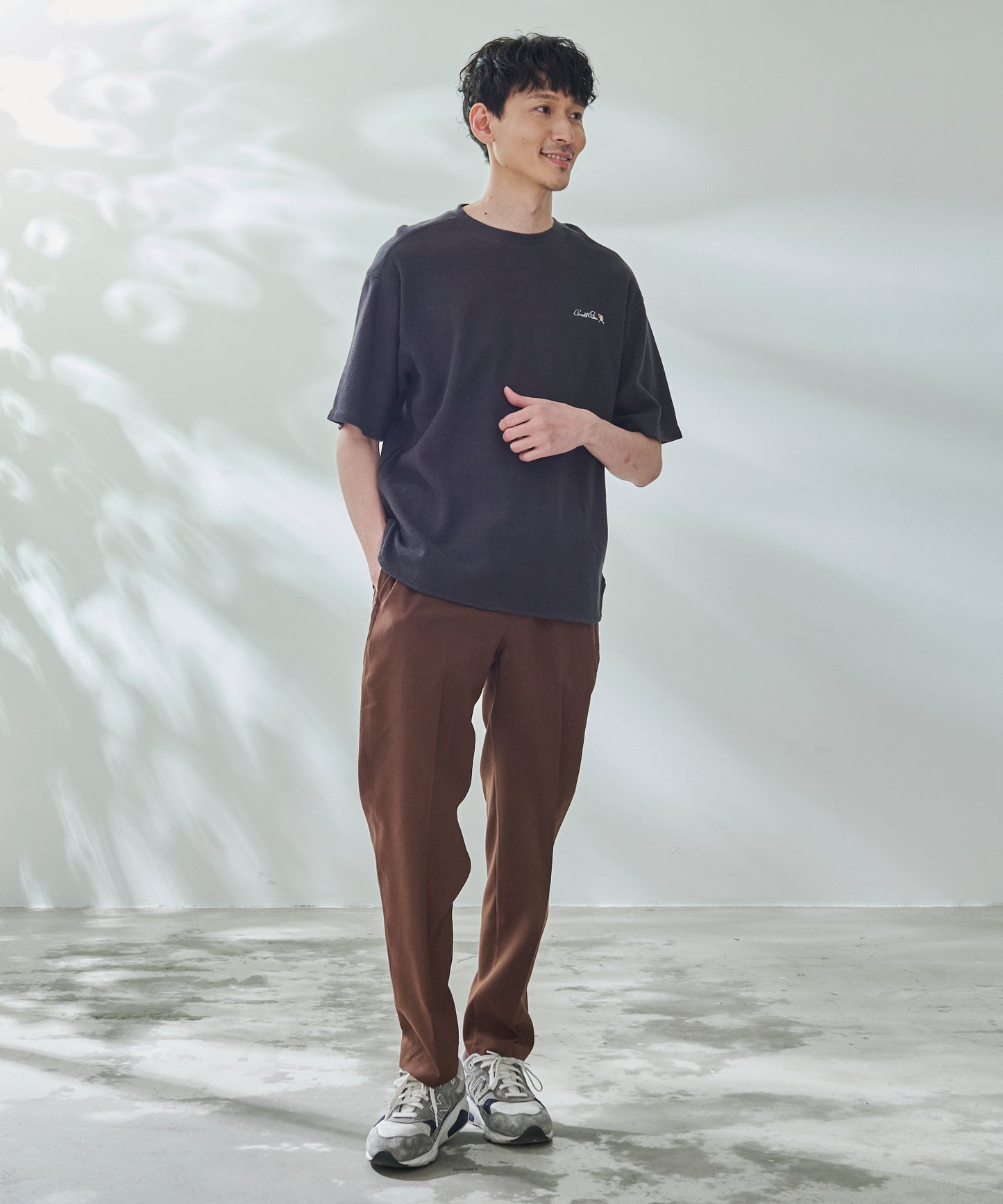 寄り添うリネン シェア Tシャツ