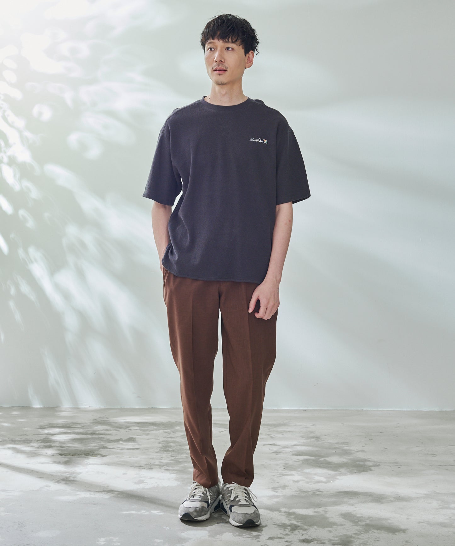 寄り添うリネン シェア Tシャツ