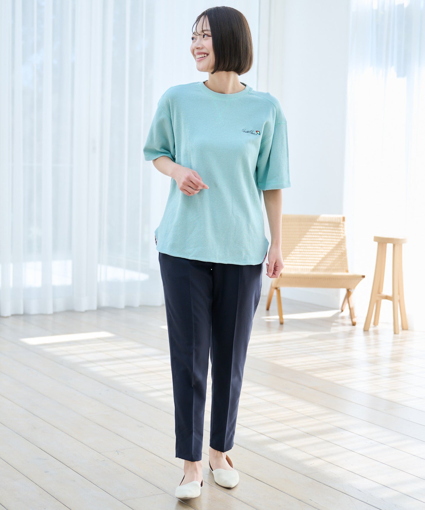 寄り添うリネン シェア Tシャツ