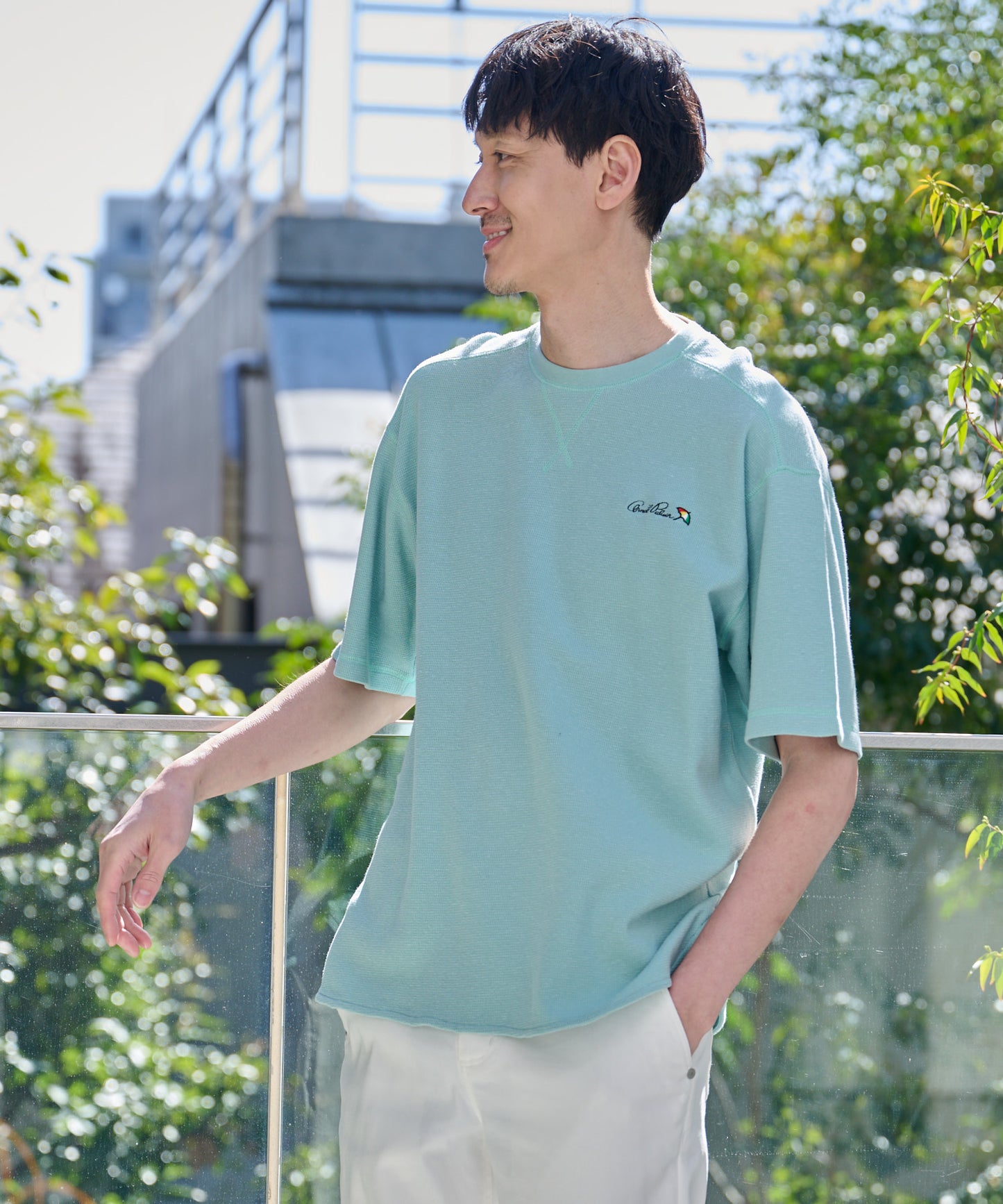 寄り添うリネン シェア Tシャツ