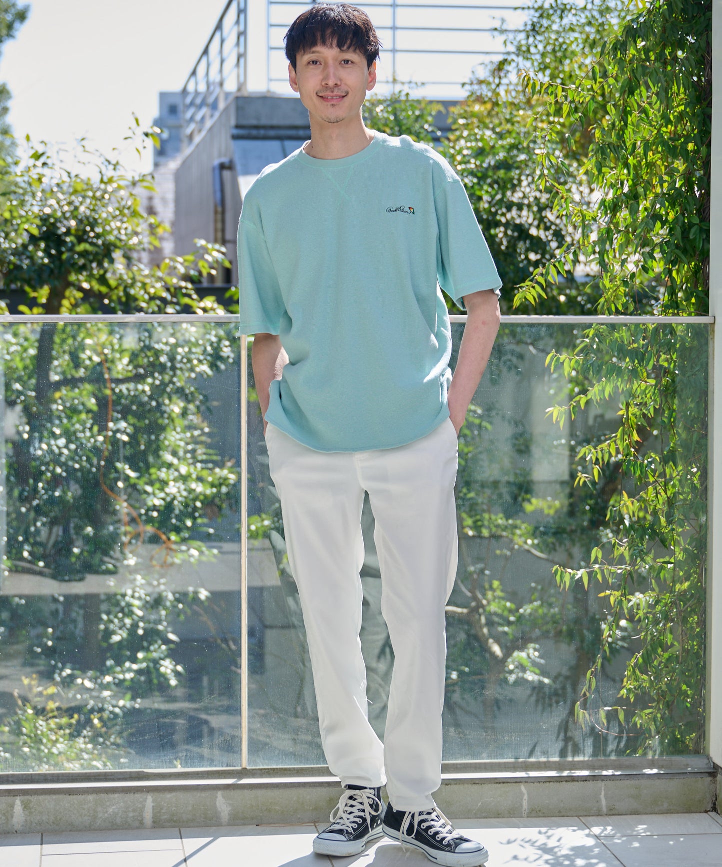 寄り添うリネン シェア Tシャツ