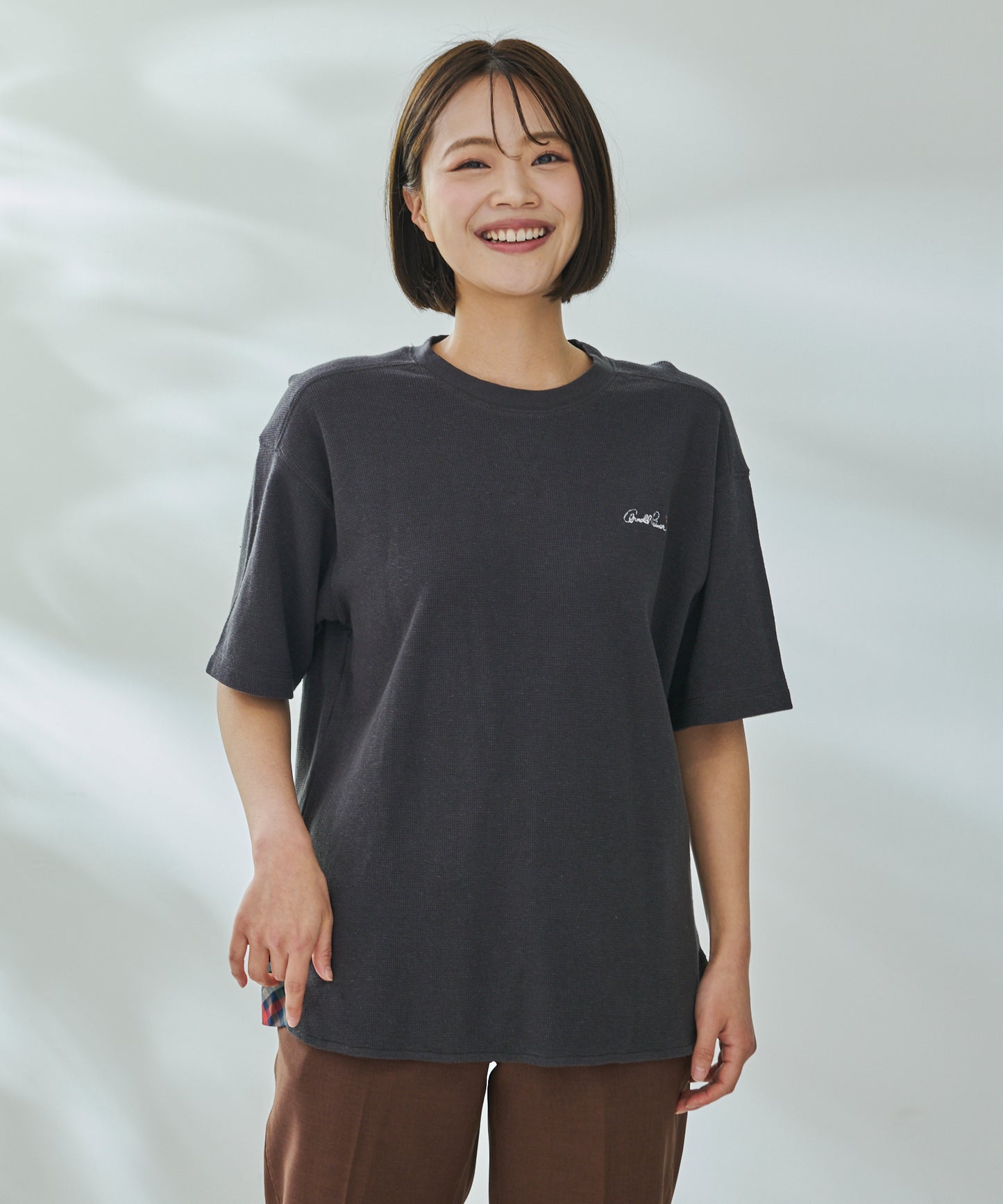 寄り添うリネン シェア Tシャツ