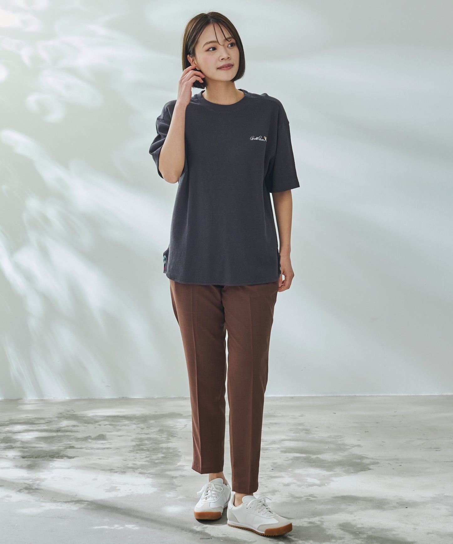 寄り添うリネン シェア Tシャツ