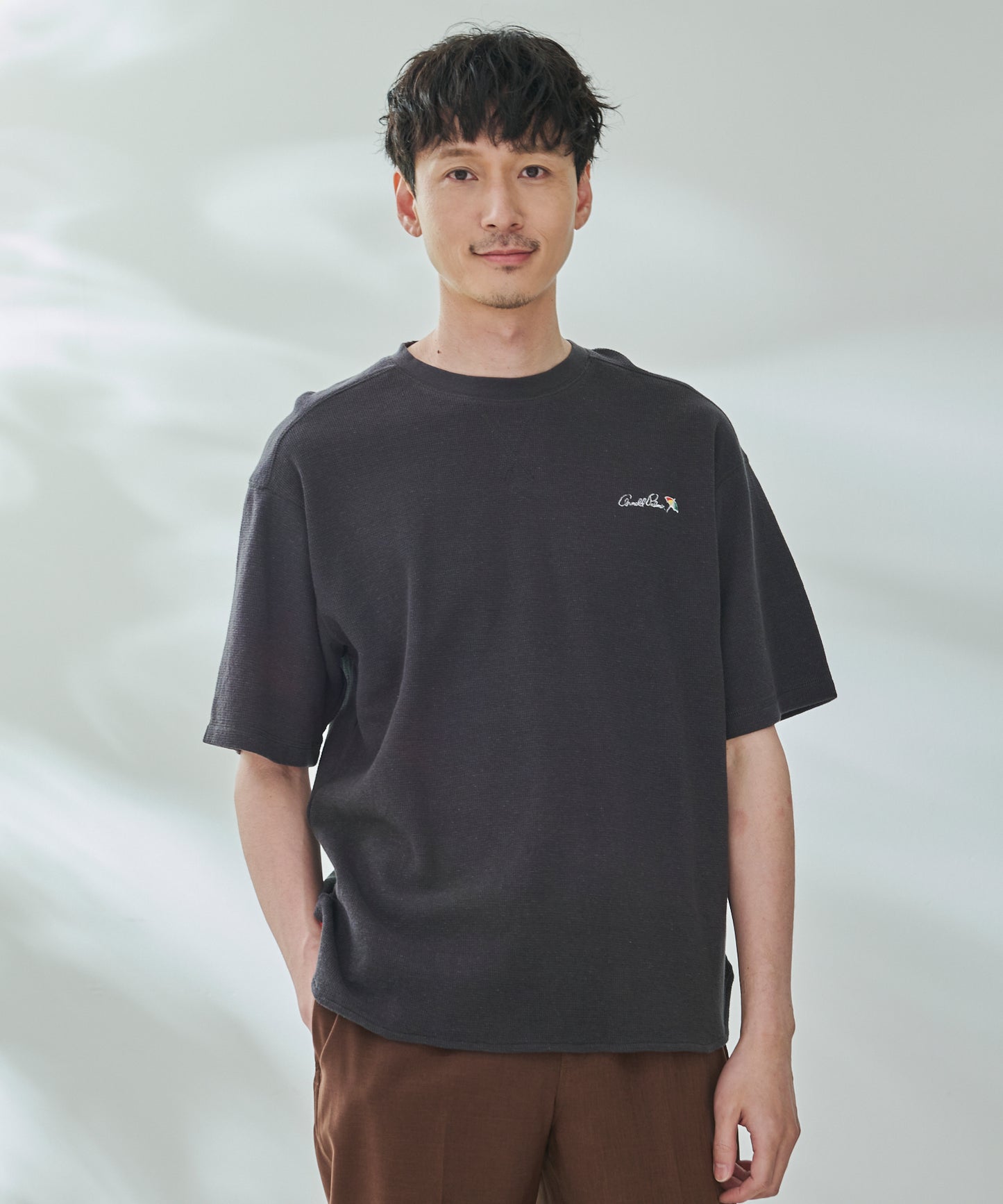 寄り添うリネン シェア Tシャツ
