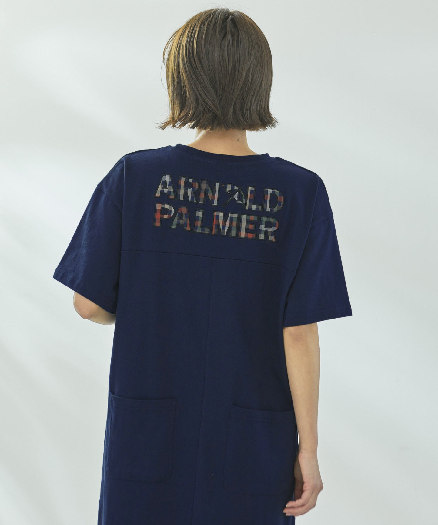 バックロゴ Tシャツワンピース
