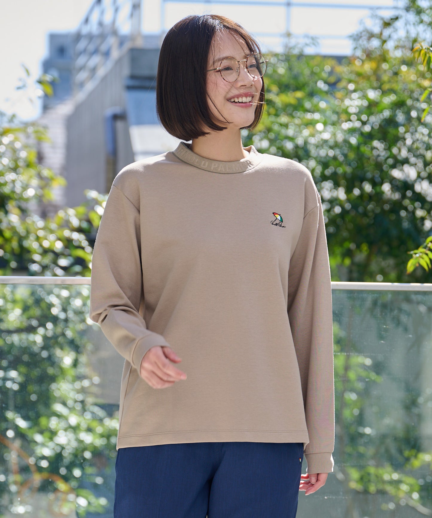 ストレッチポンチ シェア 衿ロゴロングTシャツ