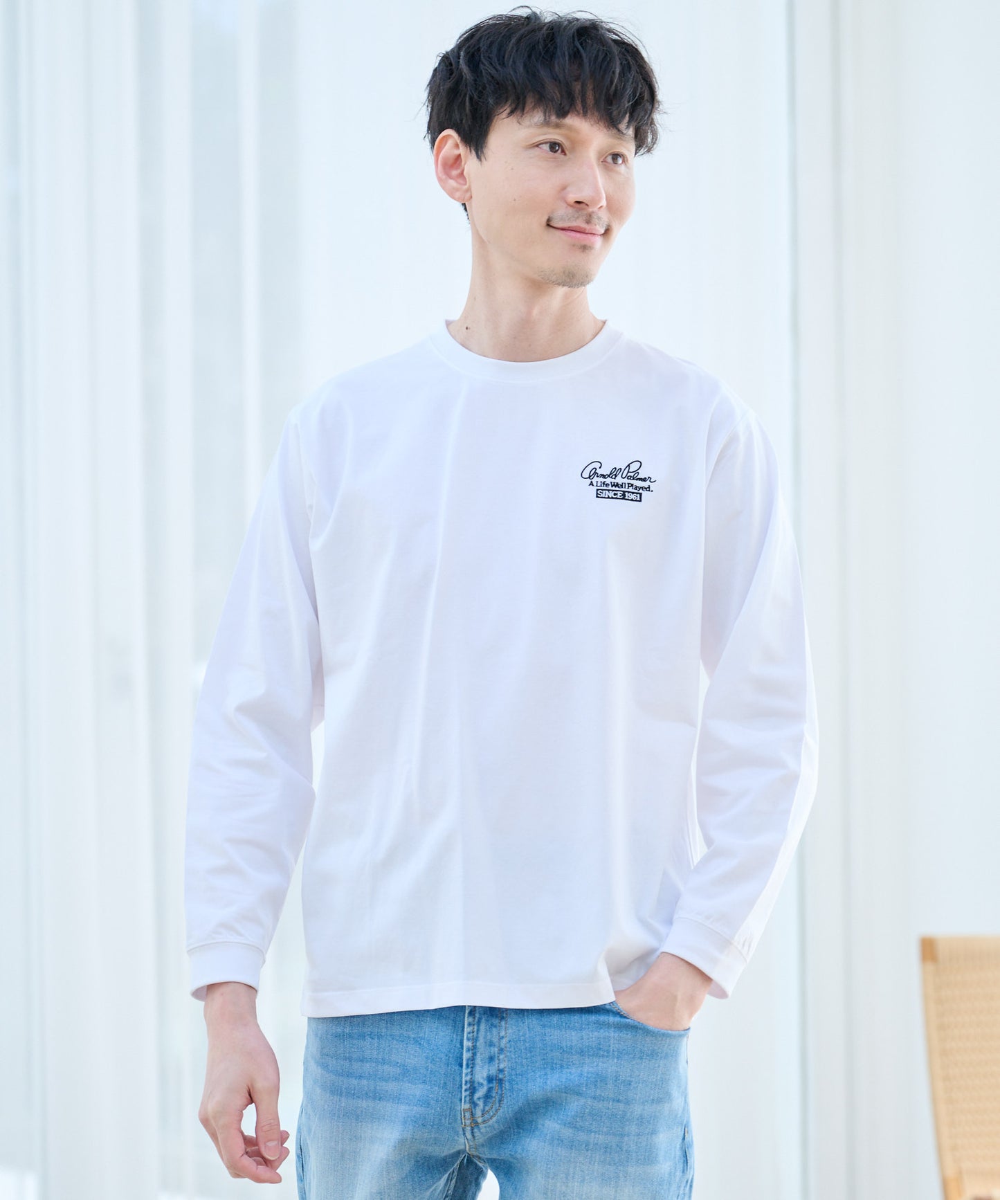 バックロゴグラフィック シェア ロングスリーブTシャツ