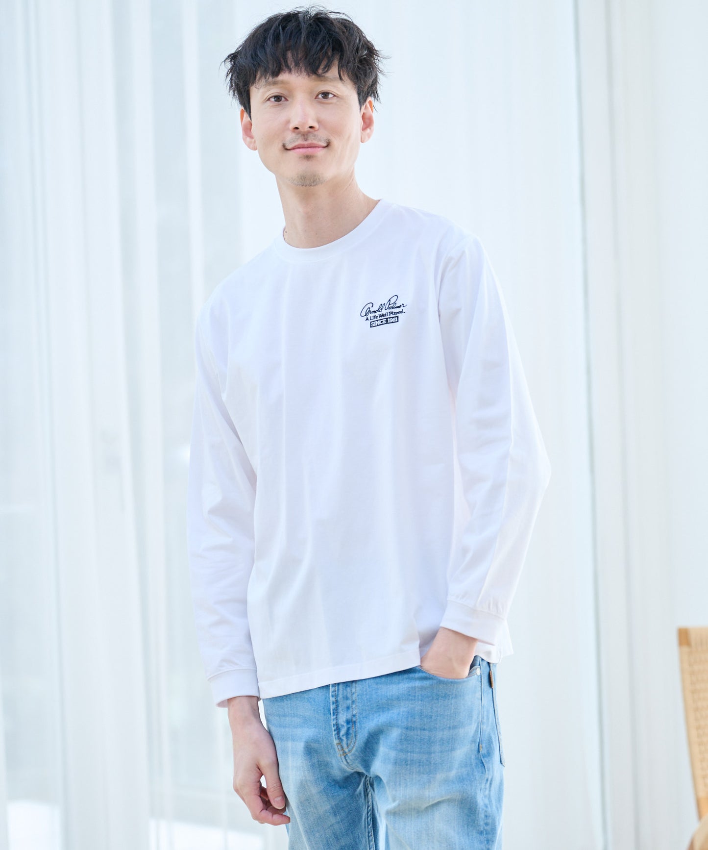 バックロゴグラフィック シェア ロングスリーブTシャツ
