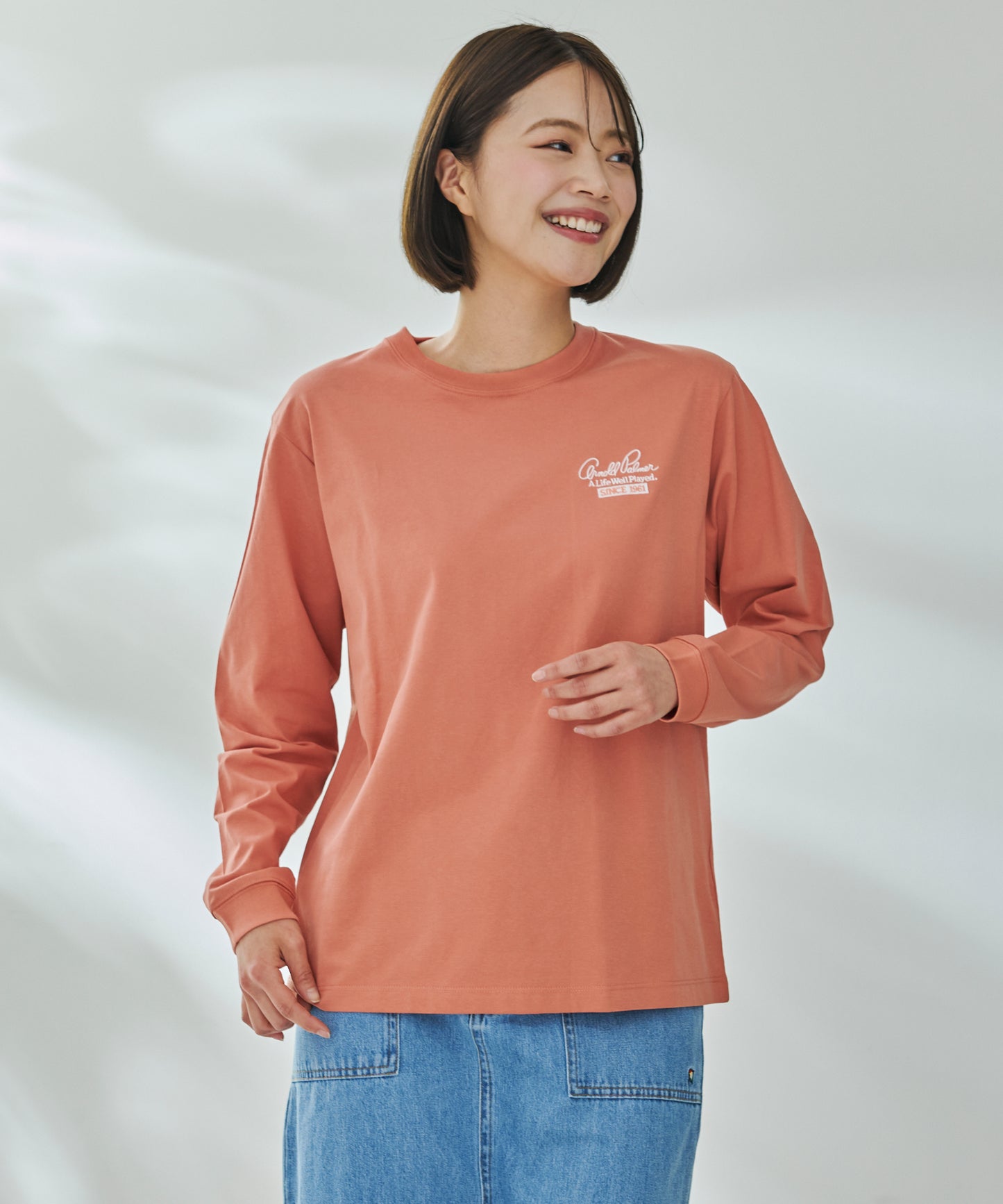 バックロゴグラフィック シェア ロングスリーブTシャツ