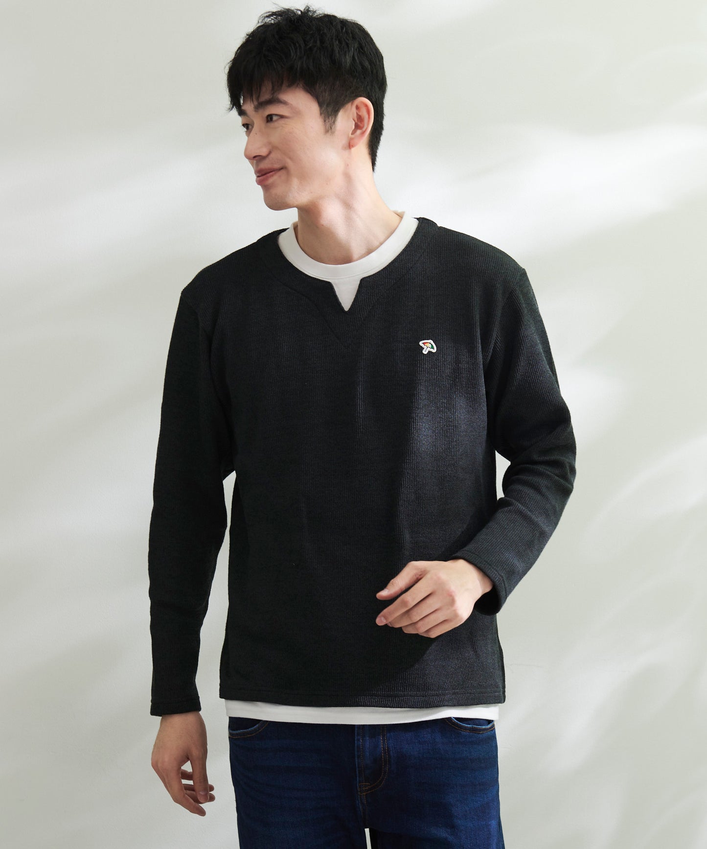 畔ニットソーキーネックフェイクレイヤードロングTシャツ