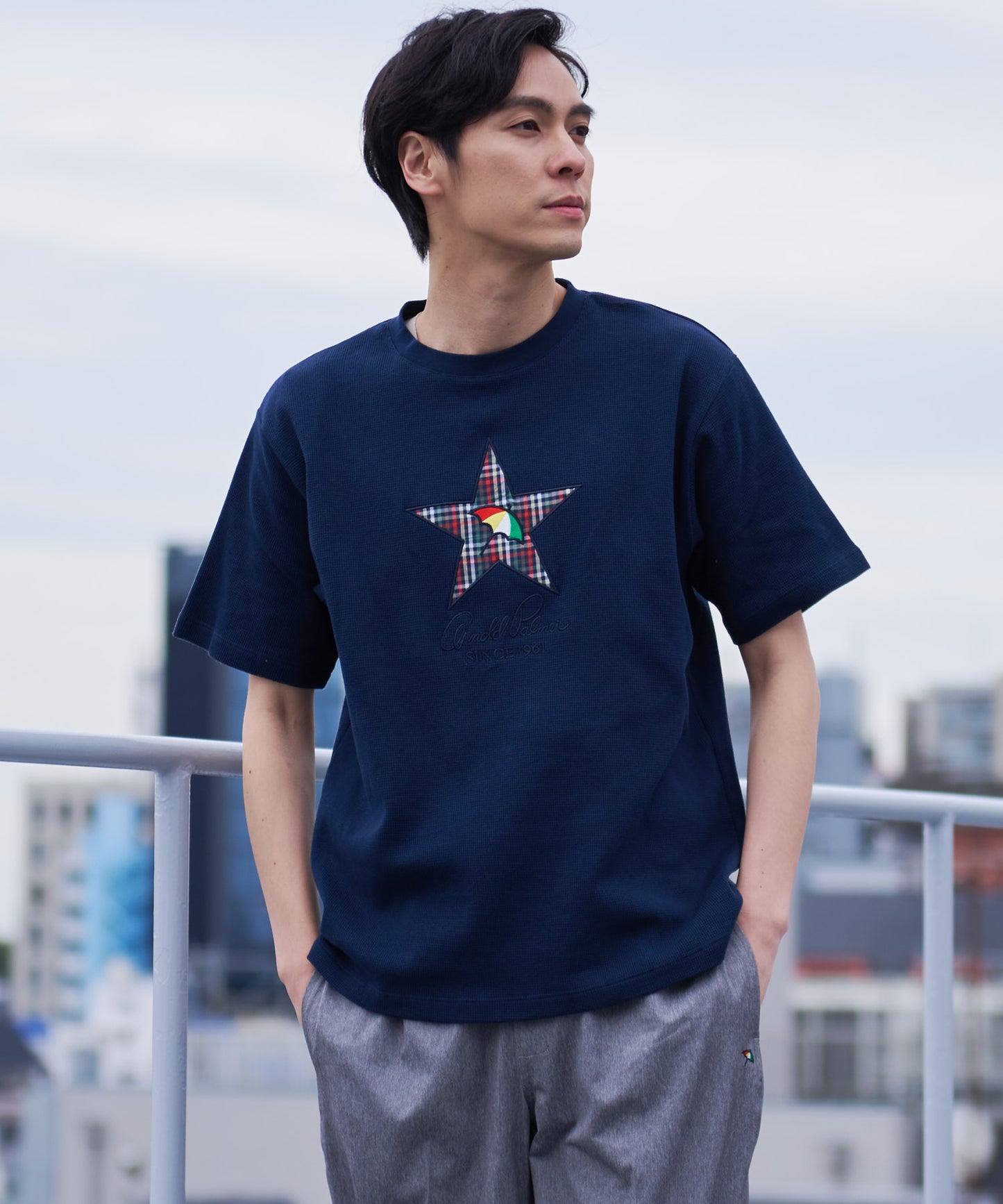 【残り3点】ビッグスターモチーフシェアTシャツ