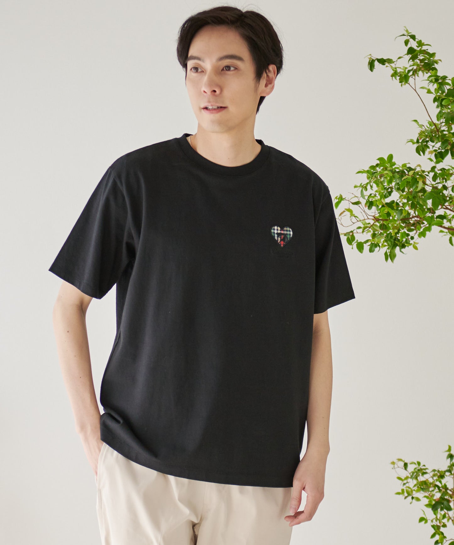 ハートモチーフシェアTシャツ