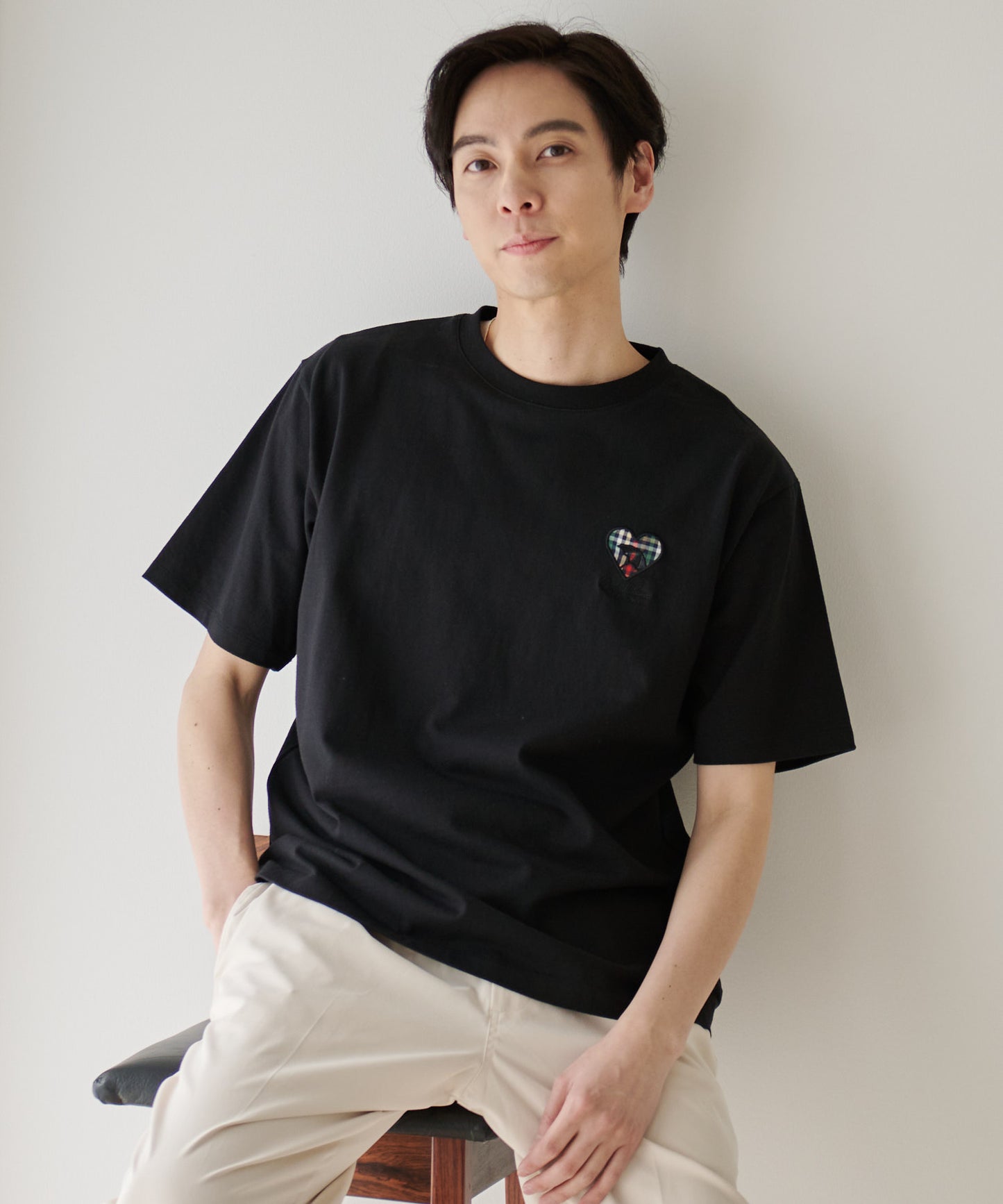 ハートモチーフシェアTシャツ