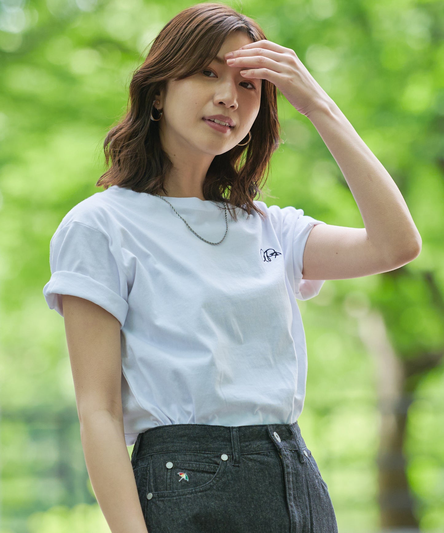 バックロゴ グラフィック シェアTシャツ