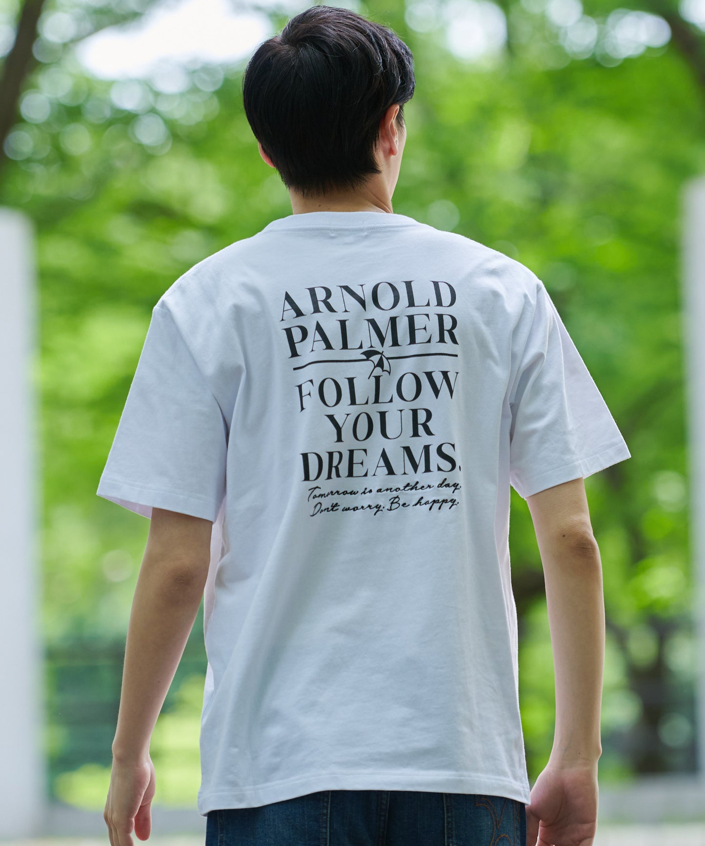 バックロゴ グラフィック シェアTシャツ