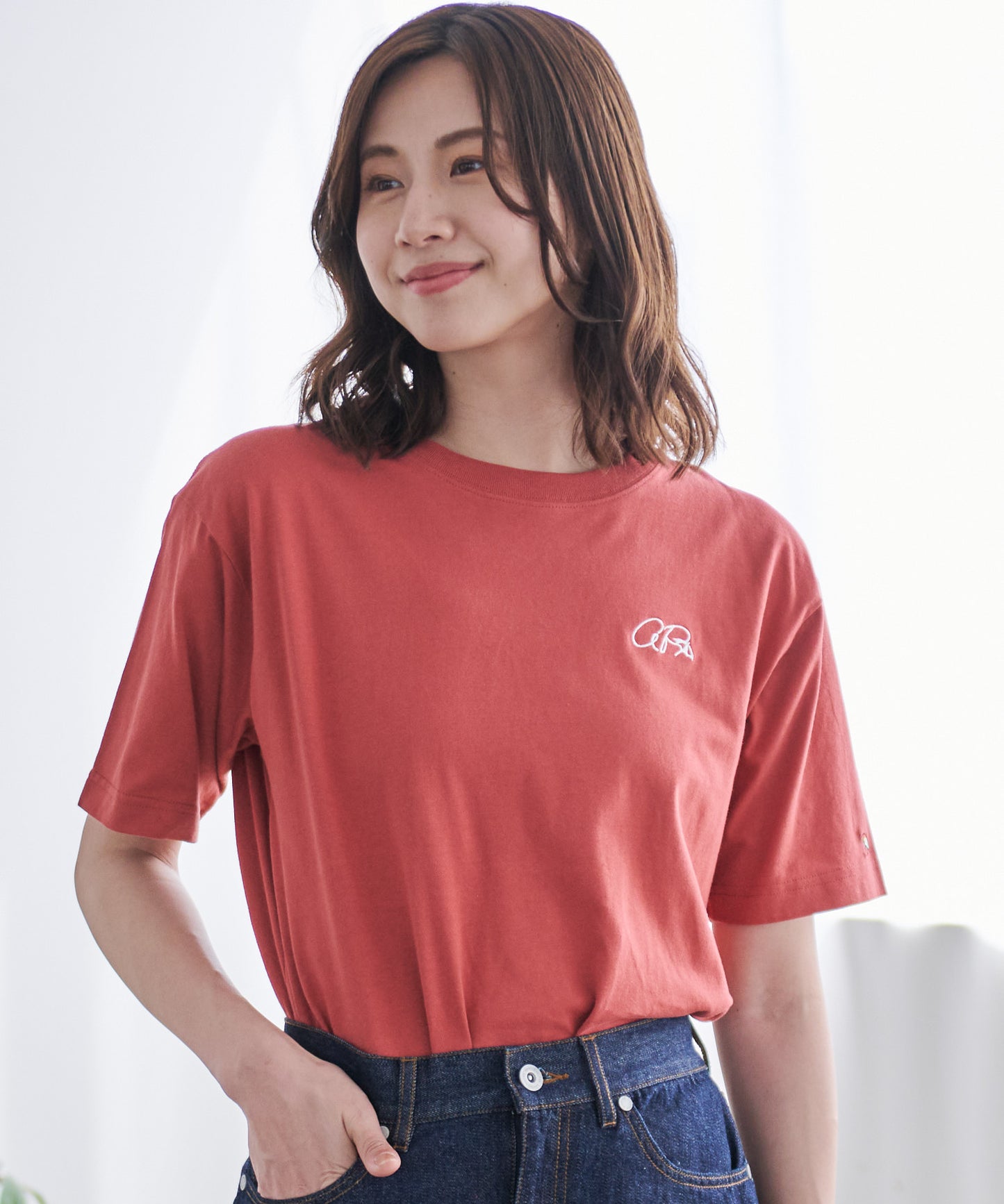 バックロゴ グラフィック シェアTシャツ