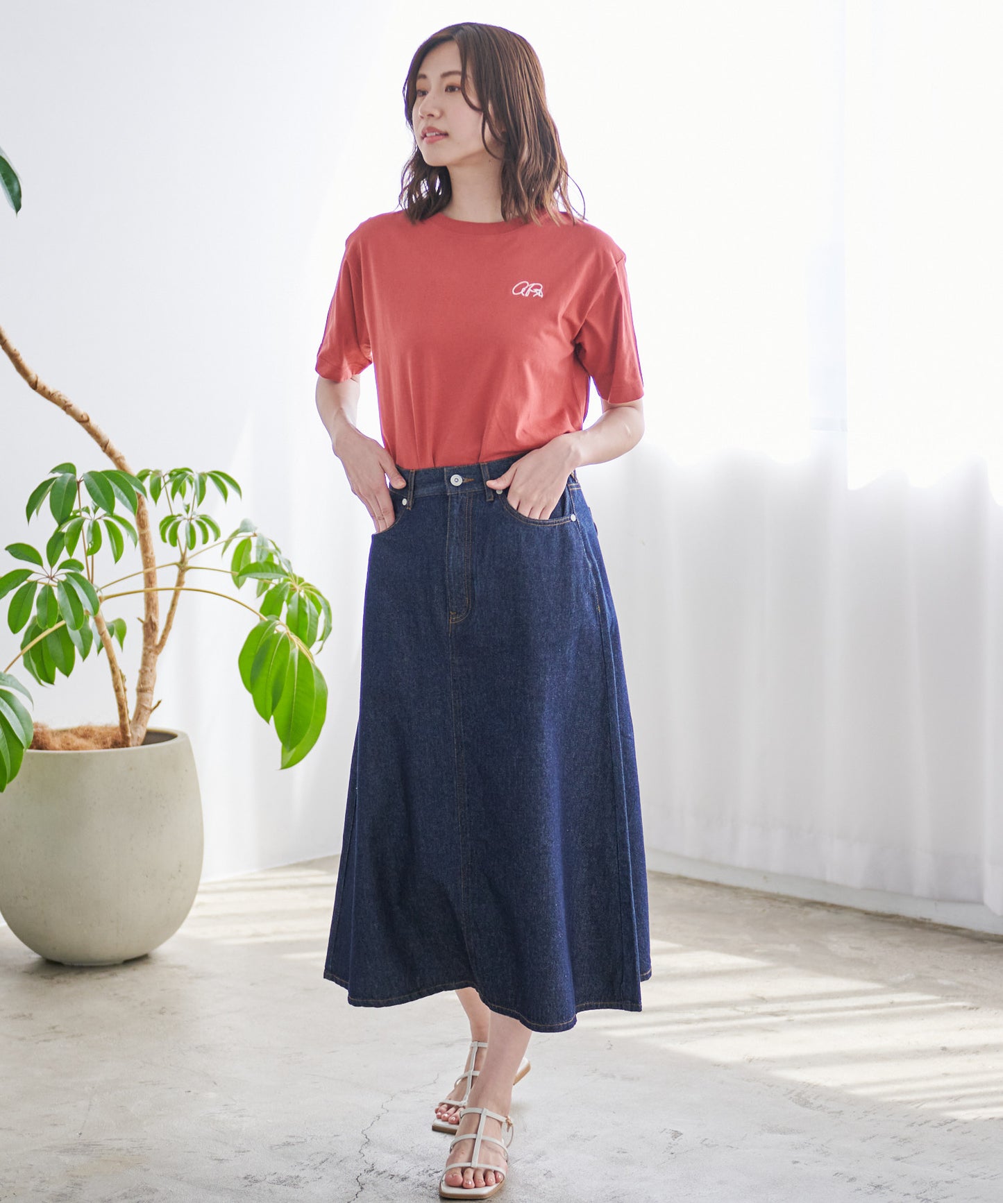 バックロゴ グラフィック シェアTシャツ