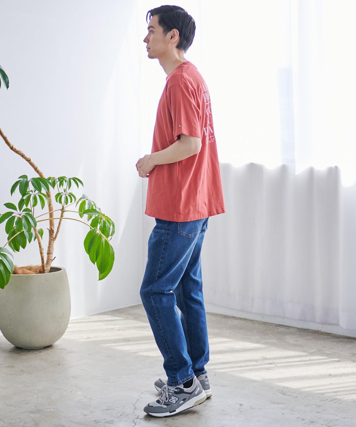 バックロゴ グラフィック シェアTシャツ