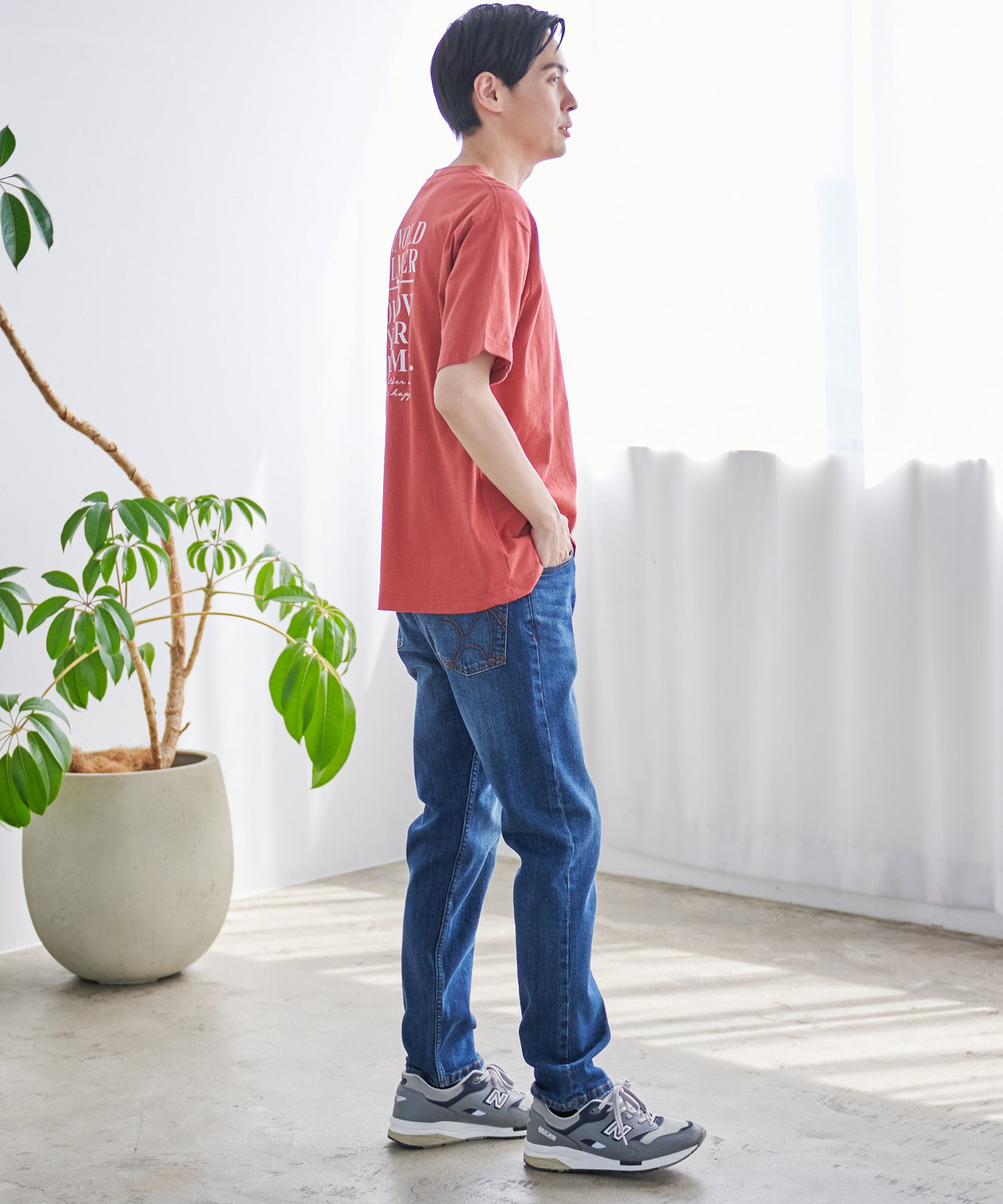 バックロゴ グラフィック シェアTシャツ