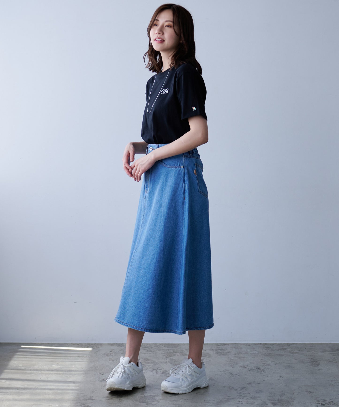 バックロゴ グラフィック シェアTシャツ