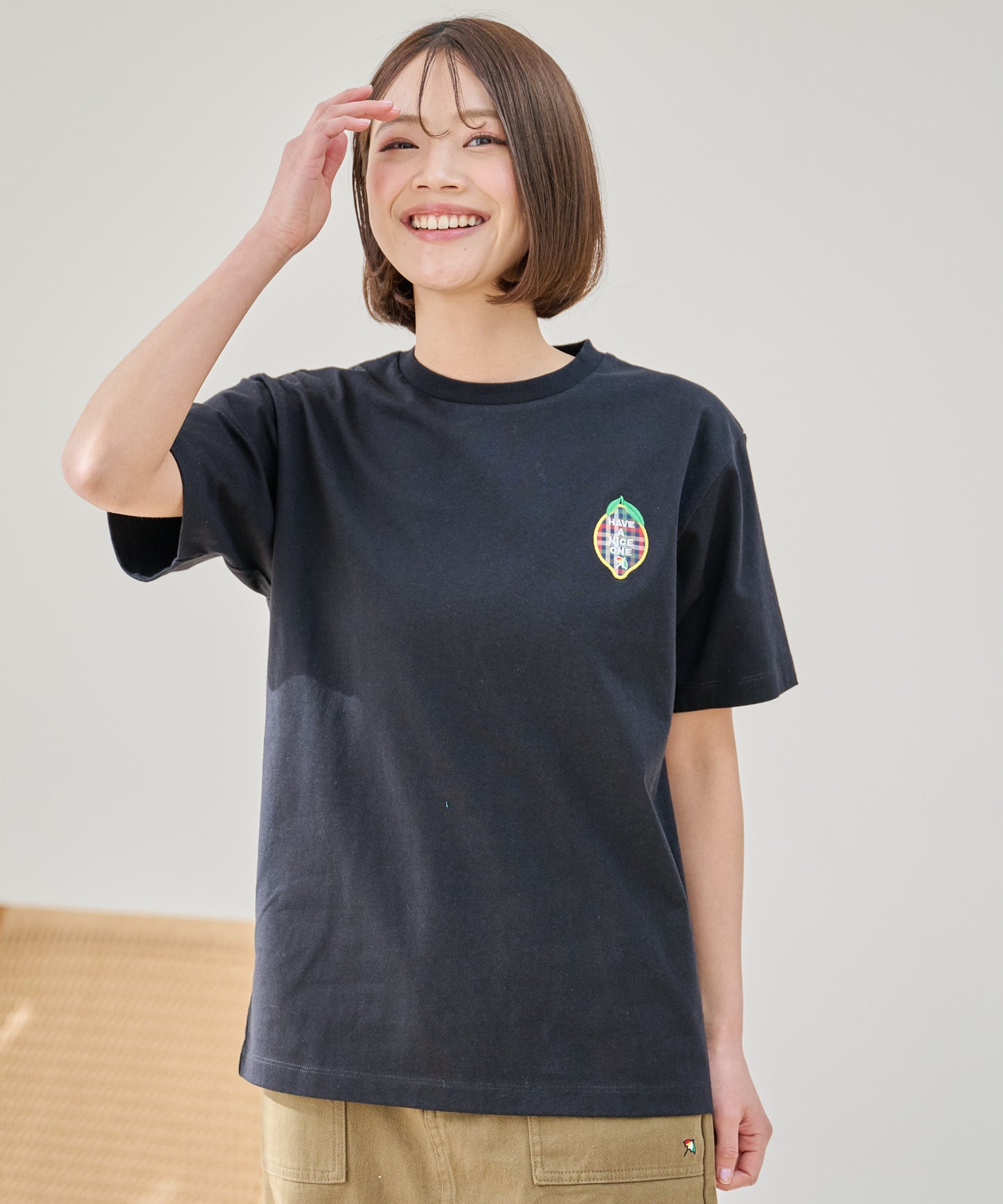 レモンモチーフシェアTシャツ