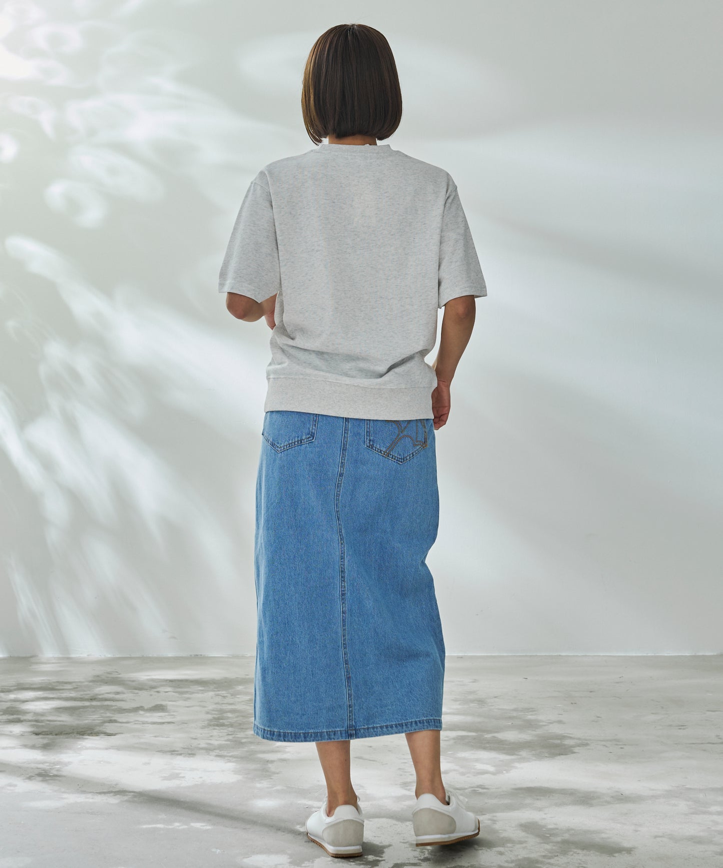 ライトスウェット シェア サガラ刺繍Tシャツ