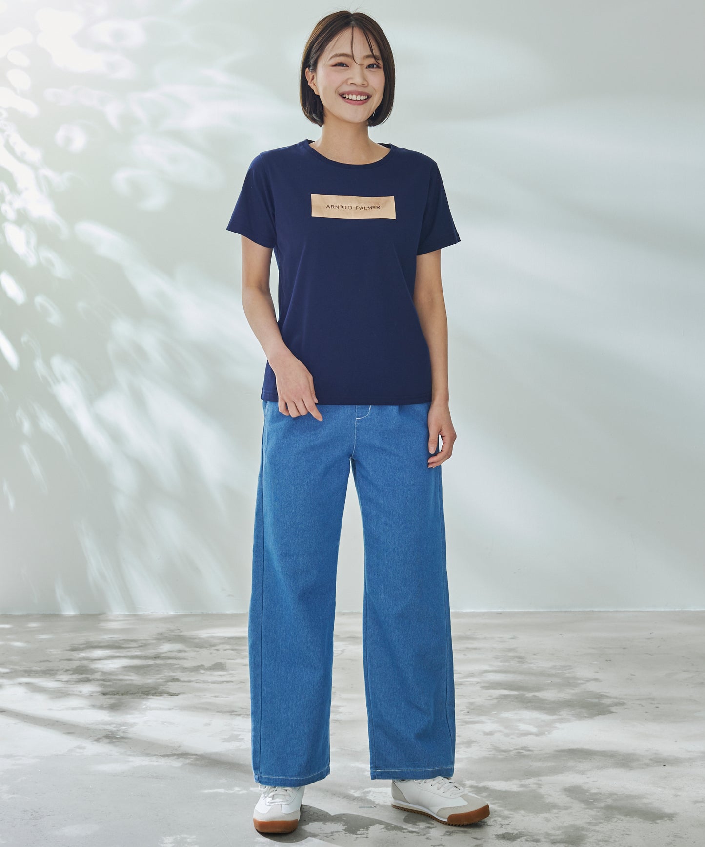 箔プリントロゴTシャツ