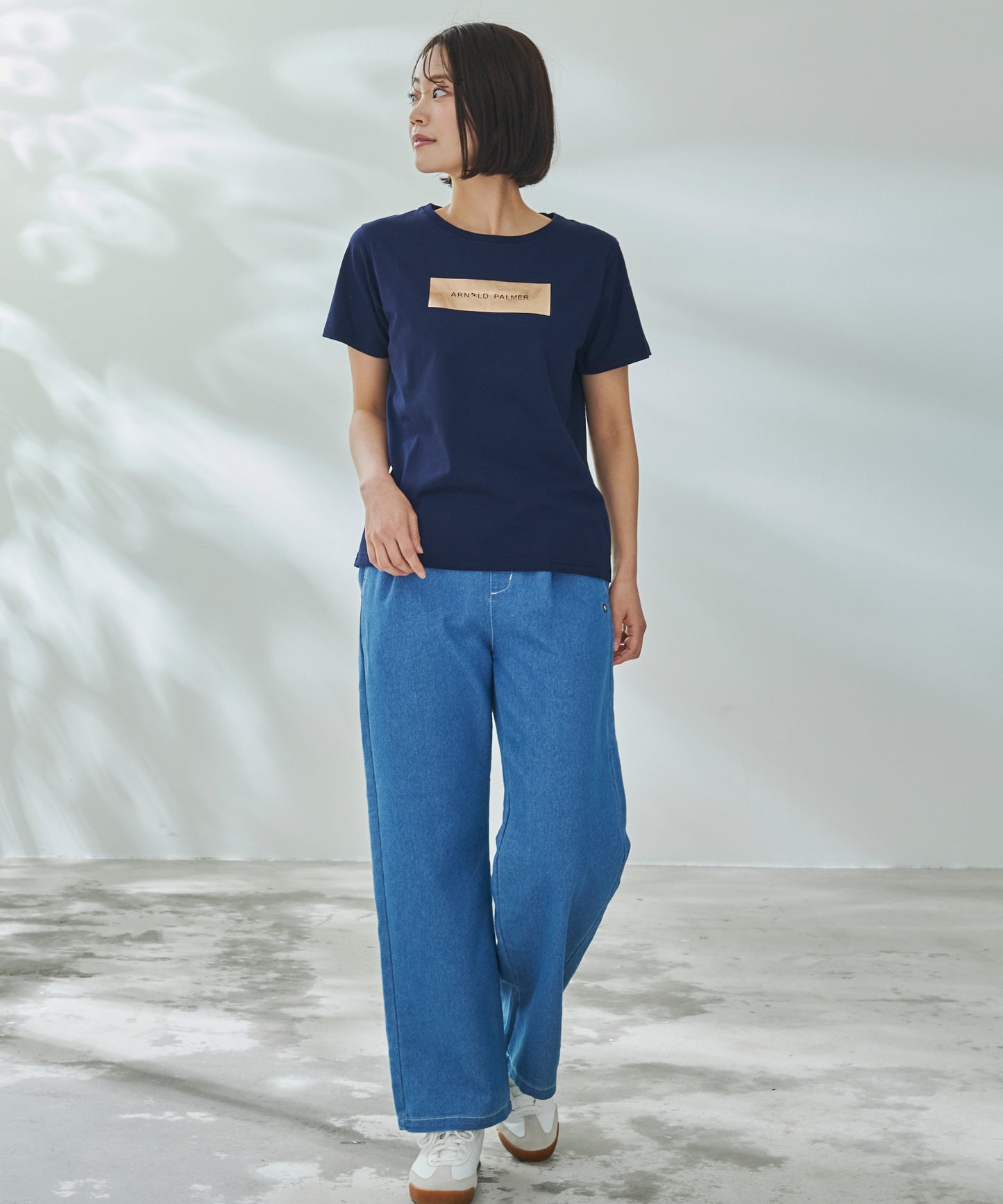 箔プリントロゴTシャツ