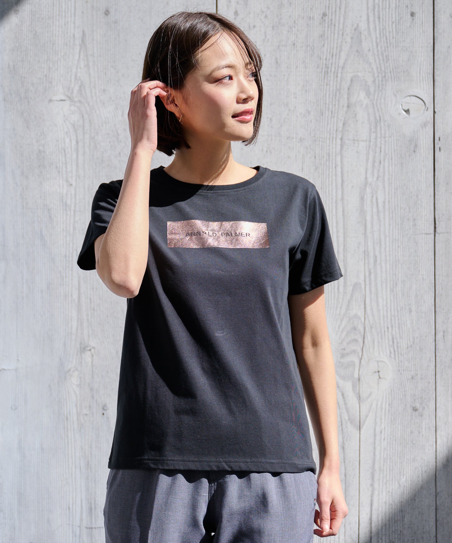 【TIME SALE】箔プリントロゴTシャツ