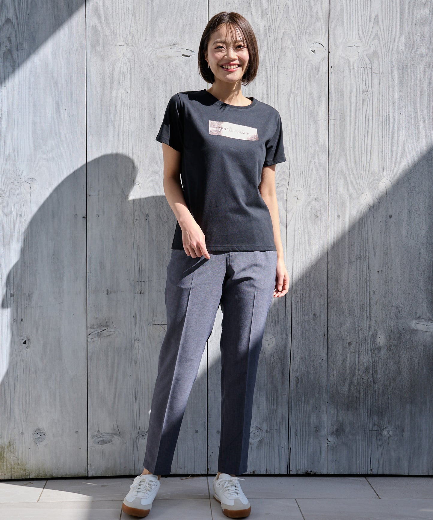 【TIME SALE】箔プリントロゴTシャツ