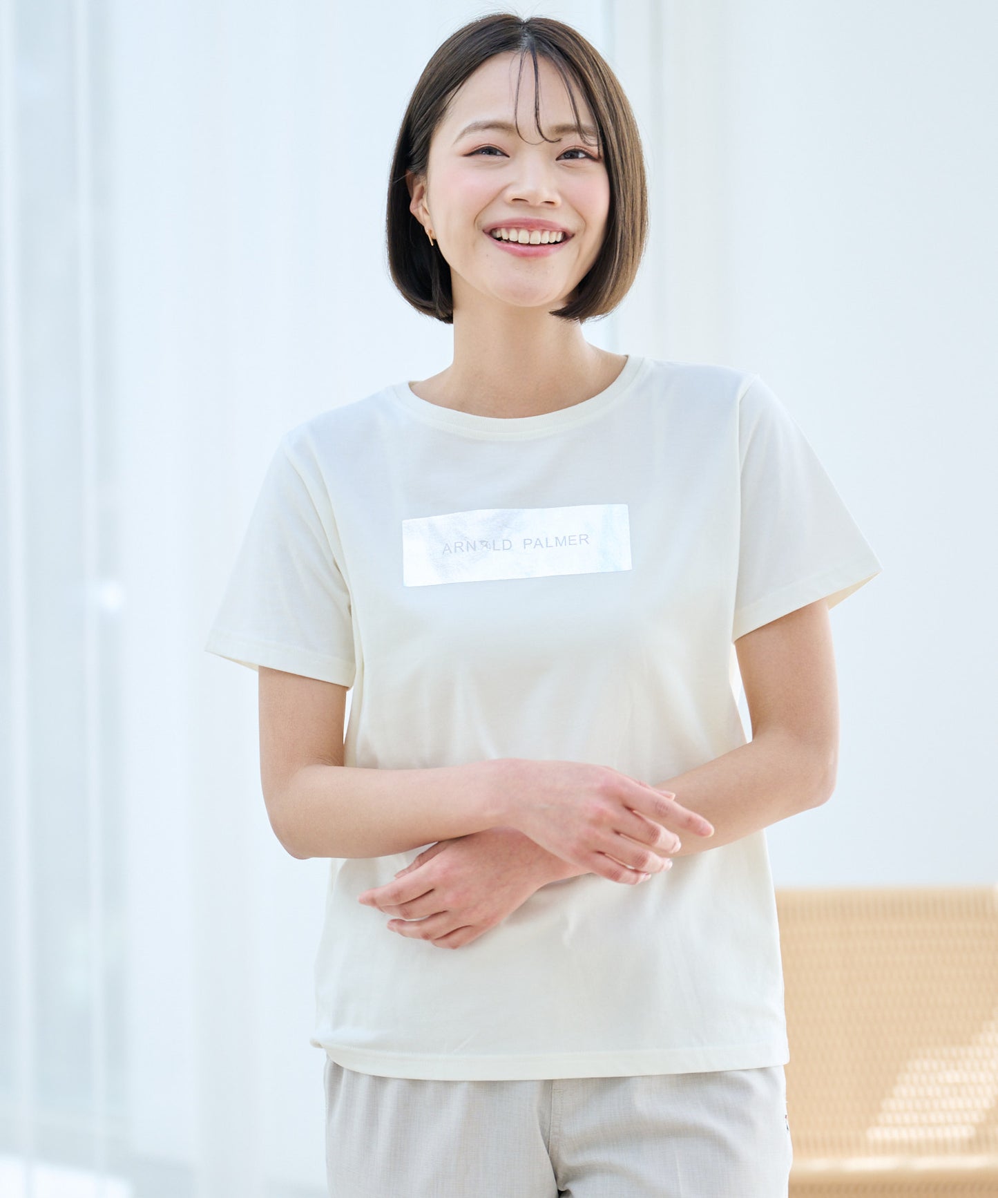 【TIME SALE】箔プリントロゴTシャツ