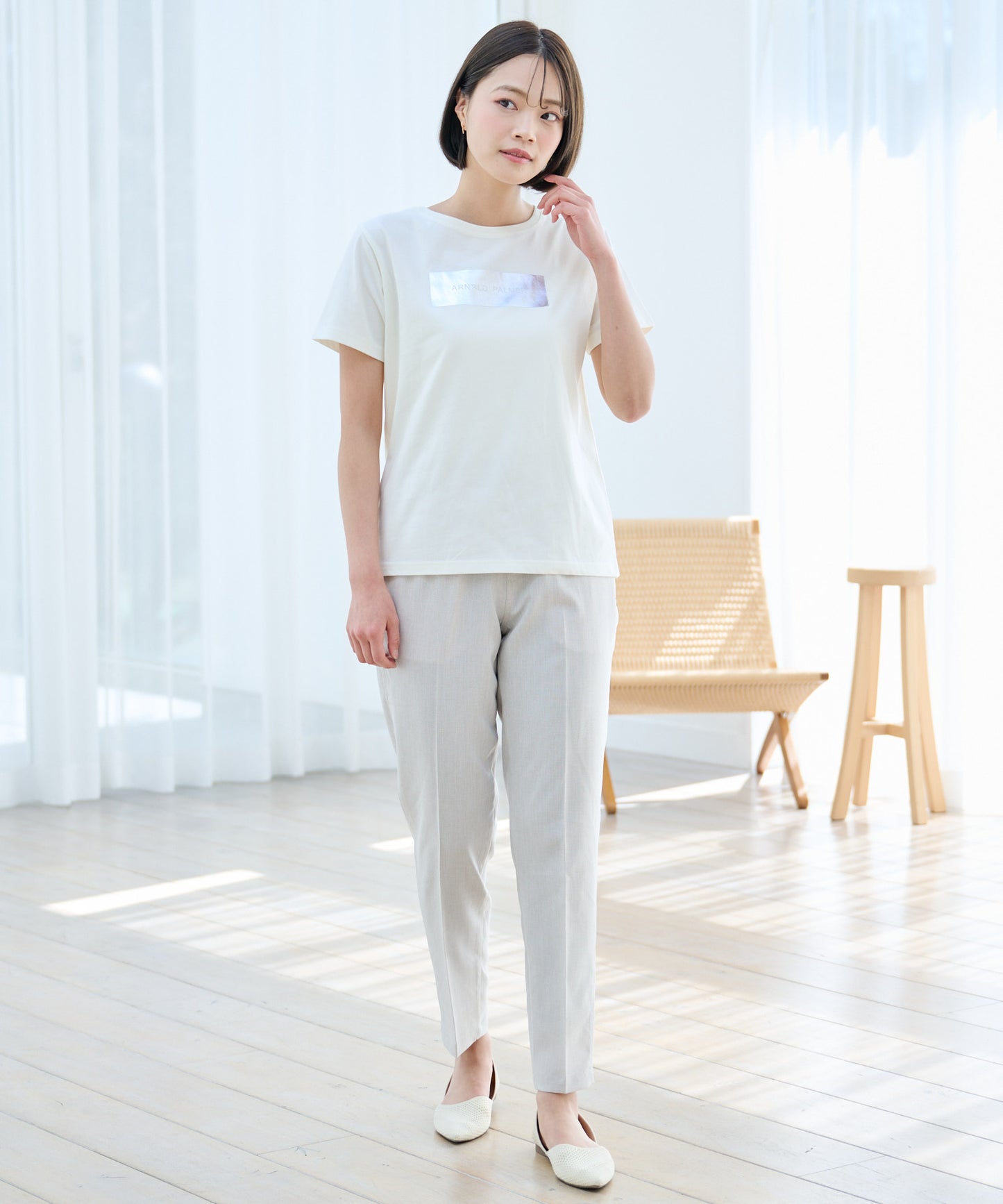 【TIME SALE】箔プリントロゴTシャツ
