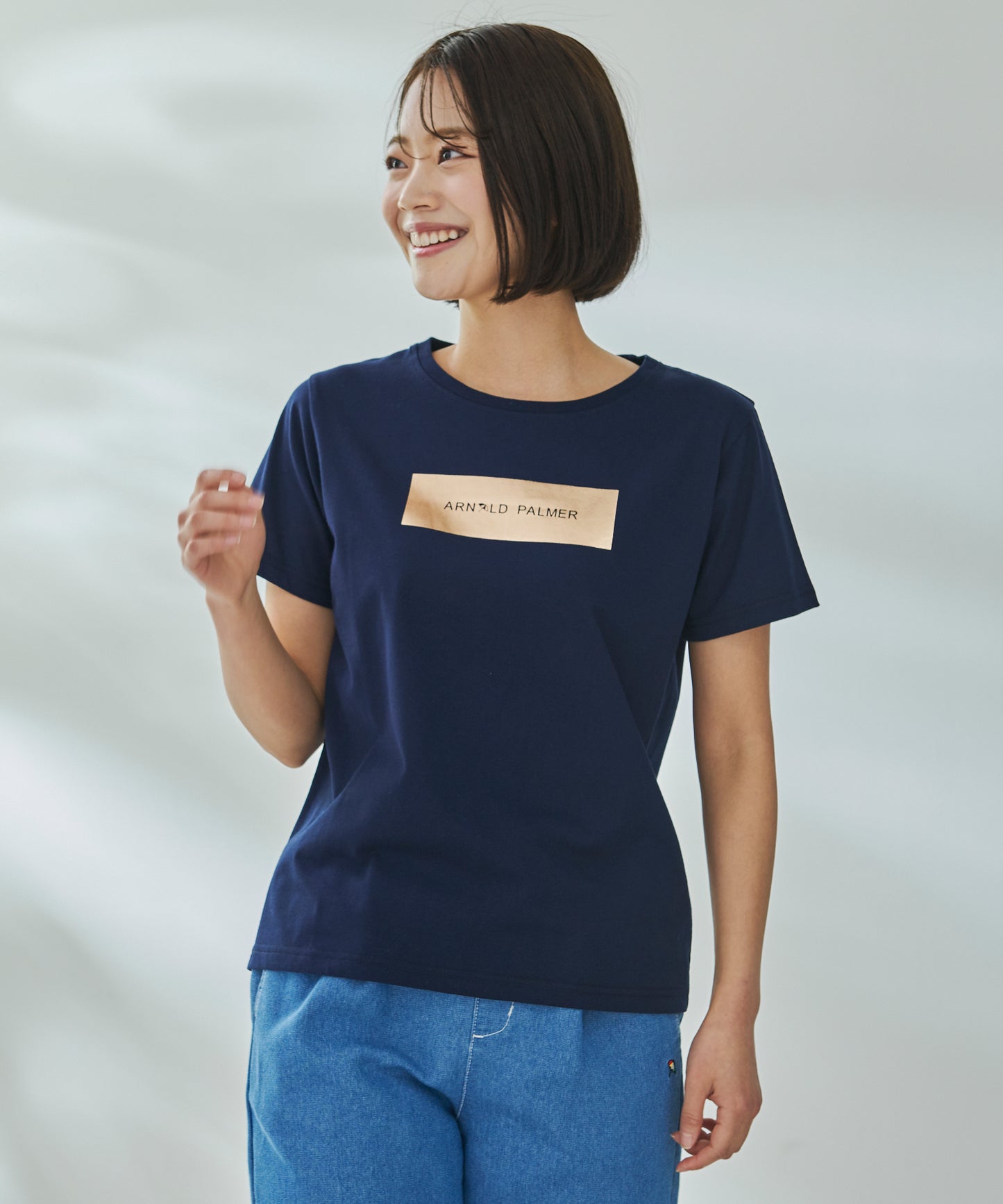 箔プリントロゴTシャツ