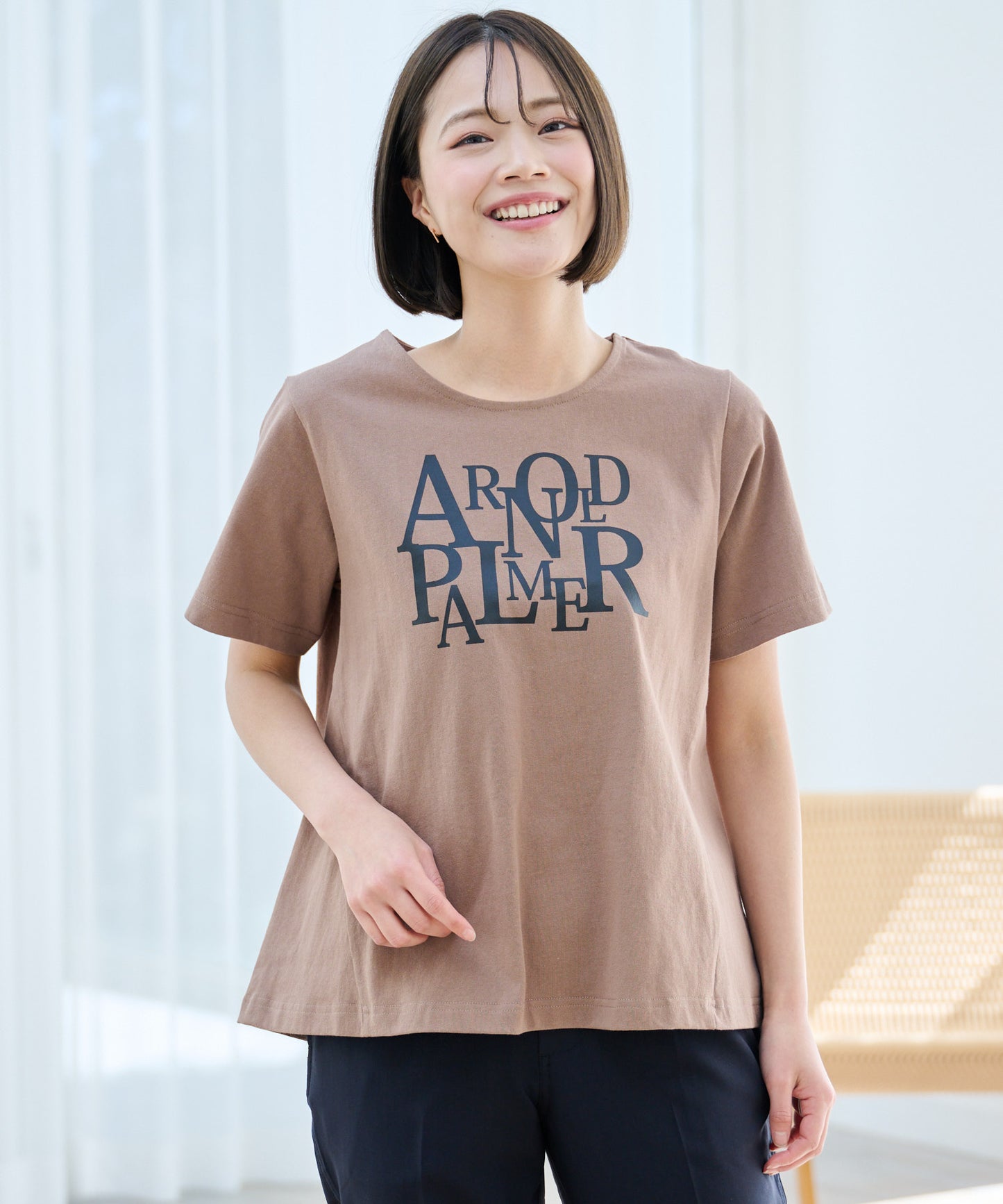 ロゴプリント AラインTシャツ