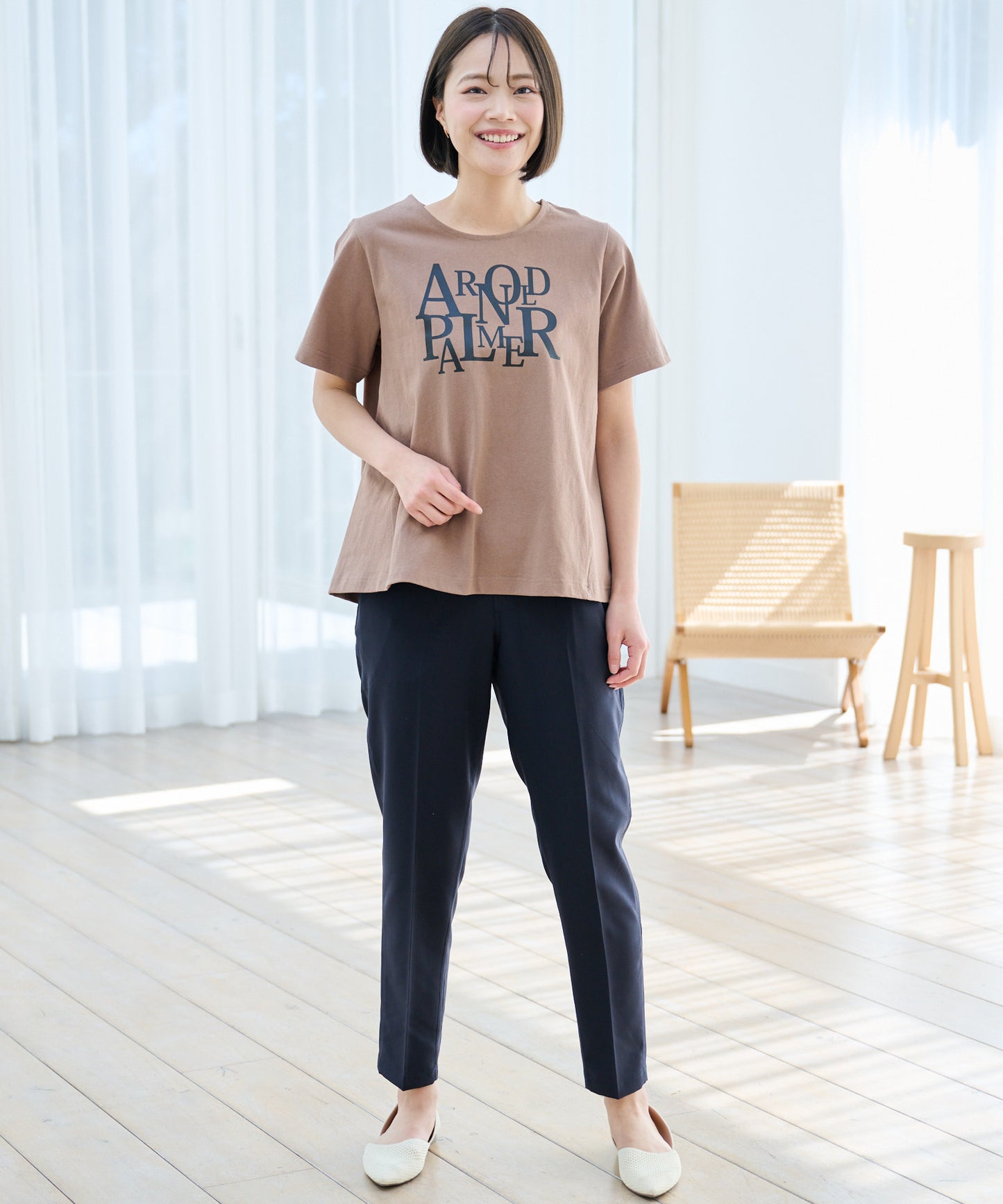 ロゴプリント AラインTシャツ