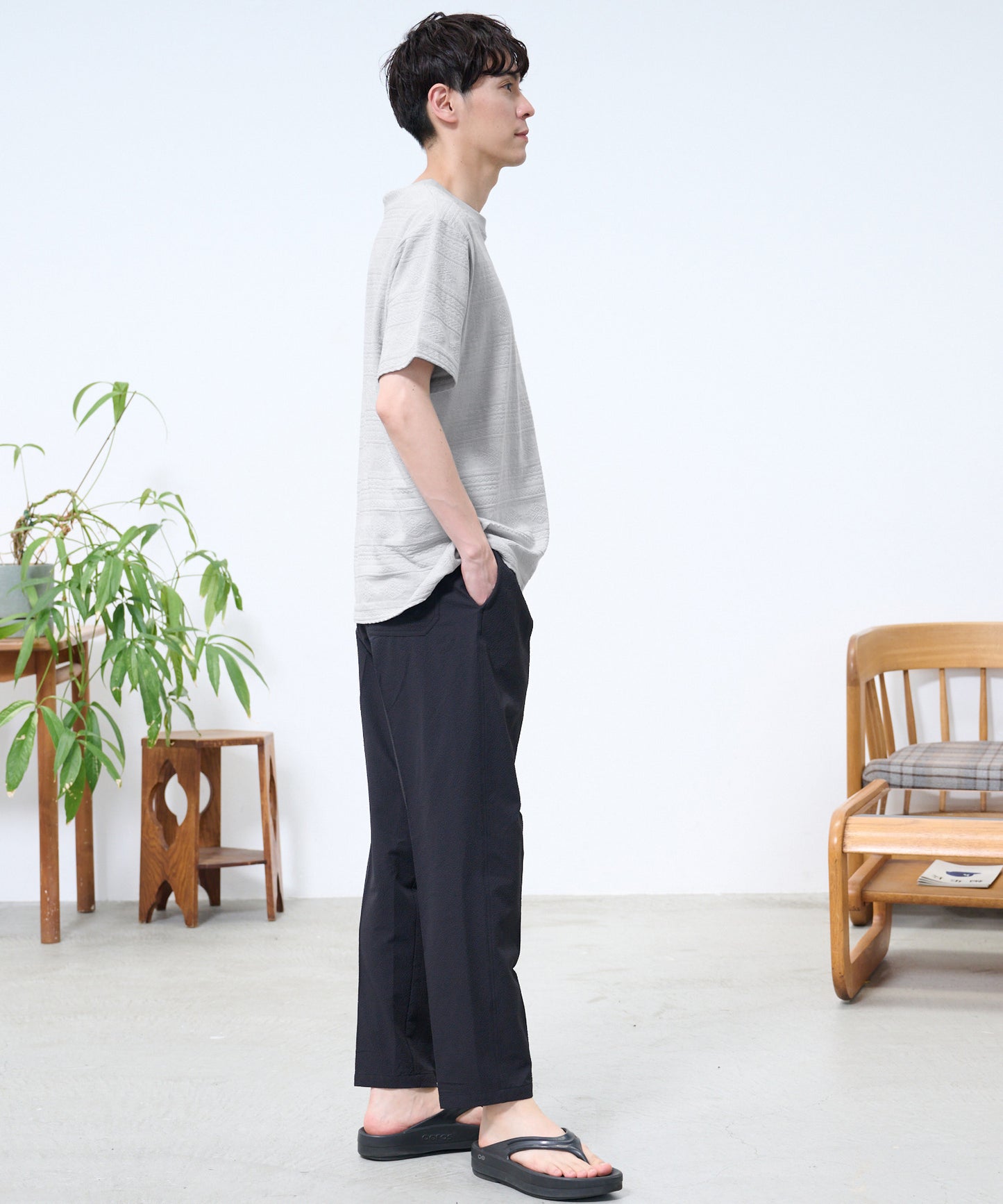 幾何学ジャガードTシャツ