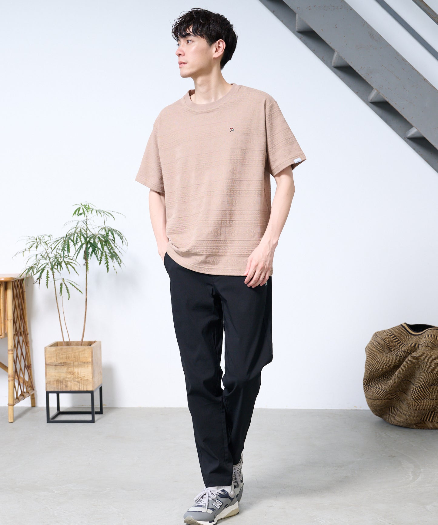 幾何学ジャガードTシャツ