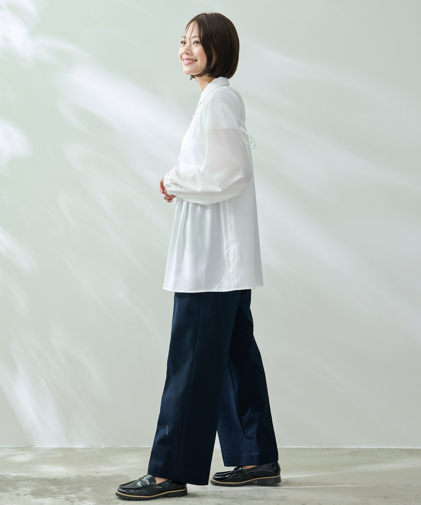 バックシャーリング シャツブラウス