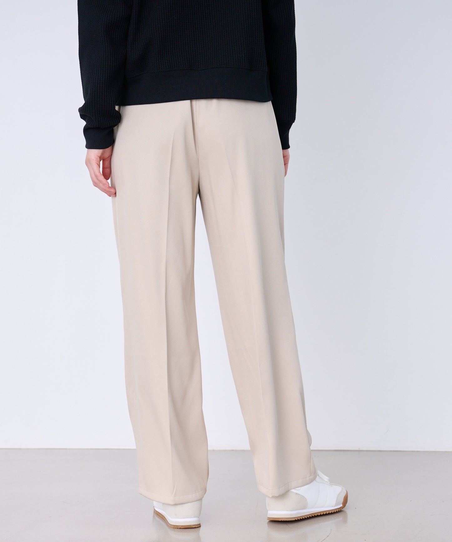 イージーワイド ストレートパンツ