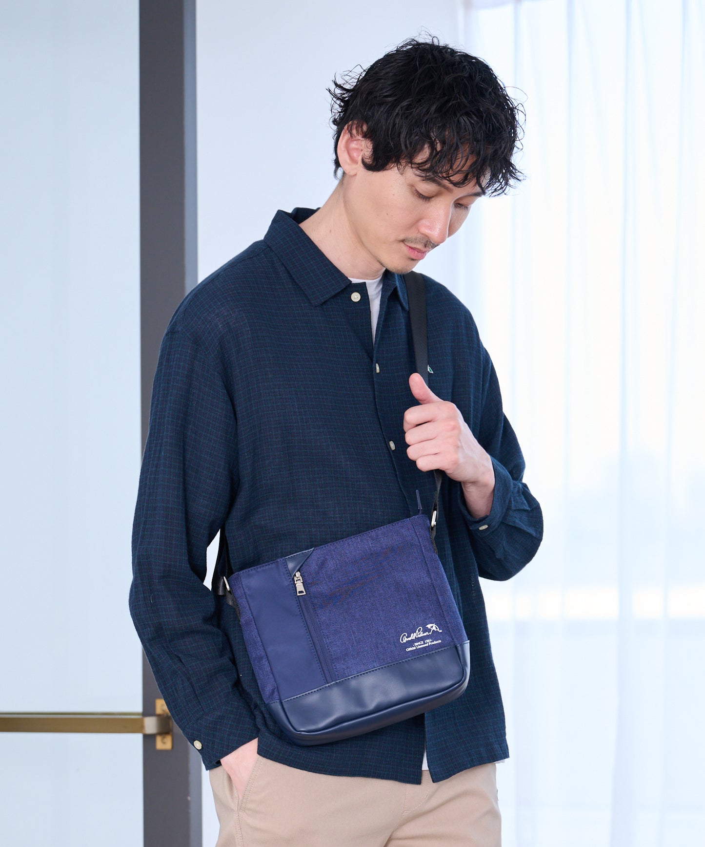 メランジ×フェイクレザー パネルサコッシュ