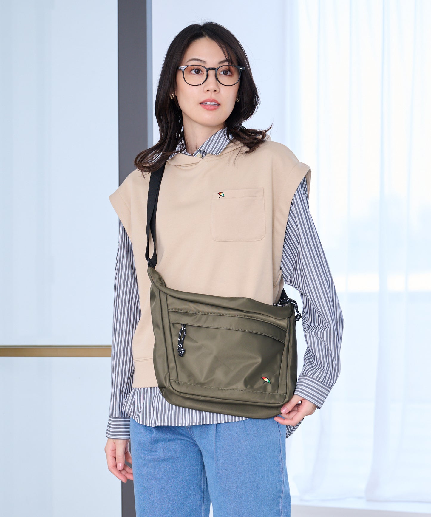 ヘルメット シェア ショルダーバッグ