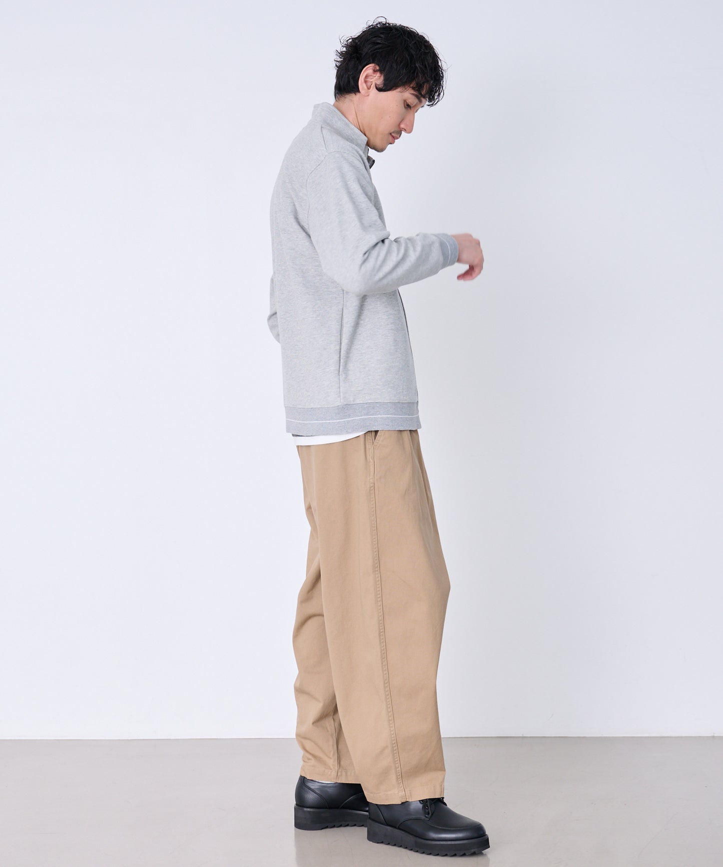 サカリバ スタンドフルジップブルゾン