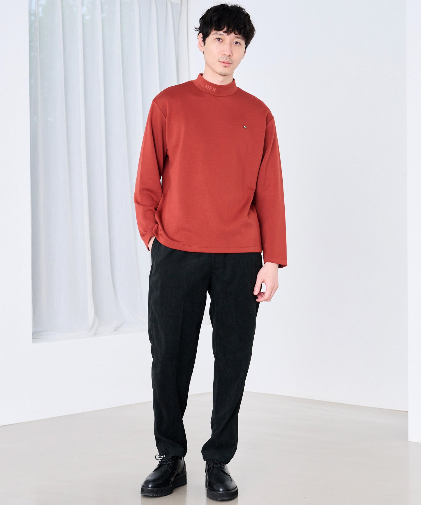 シルキーダンボールニット シェア ロゴプルオーバー