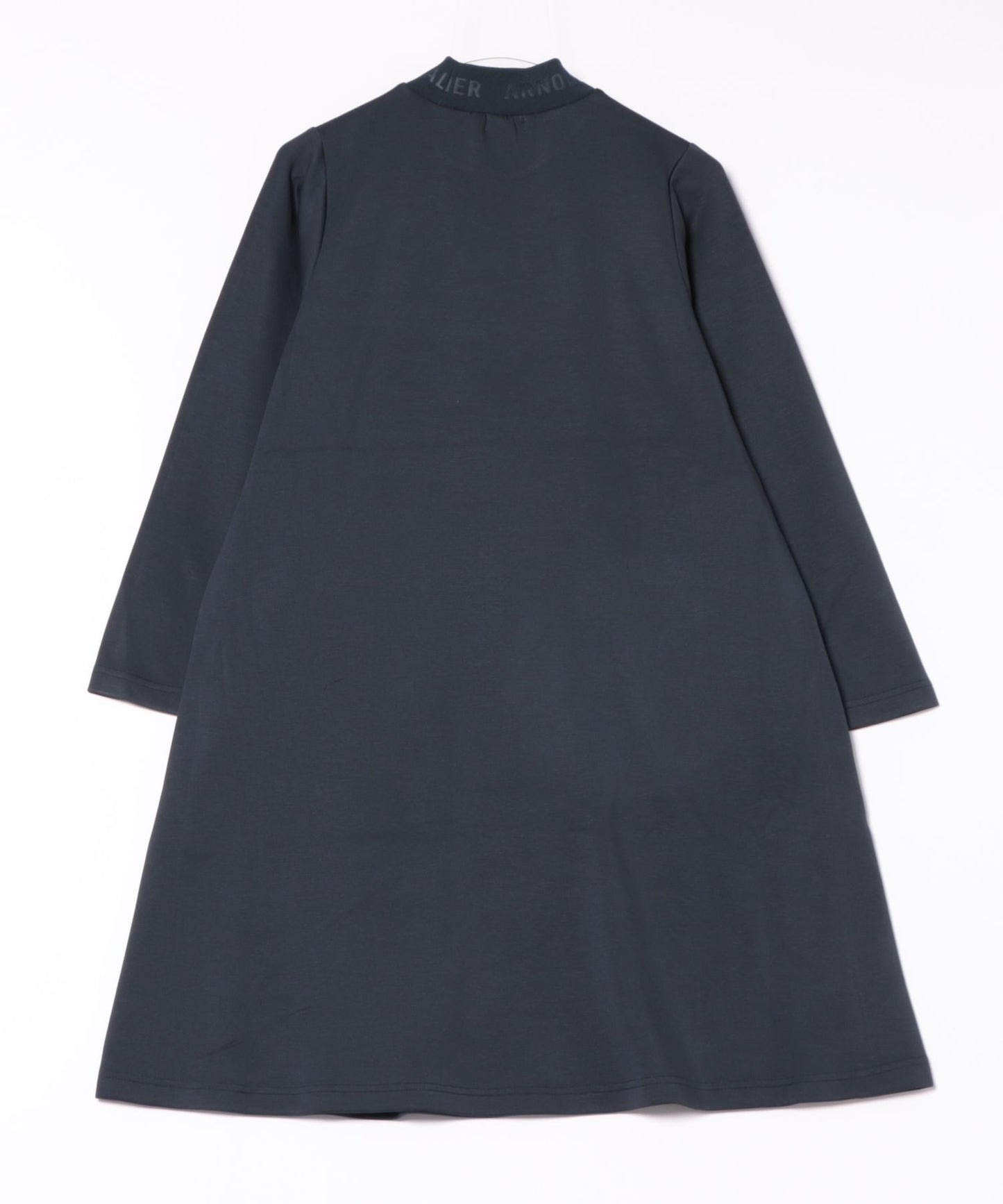 衿エンボスロゴ ワンピース